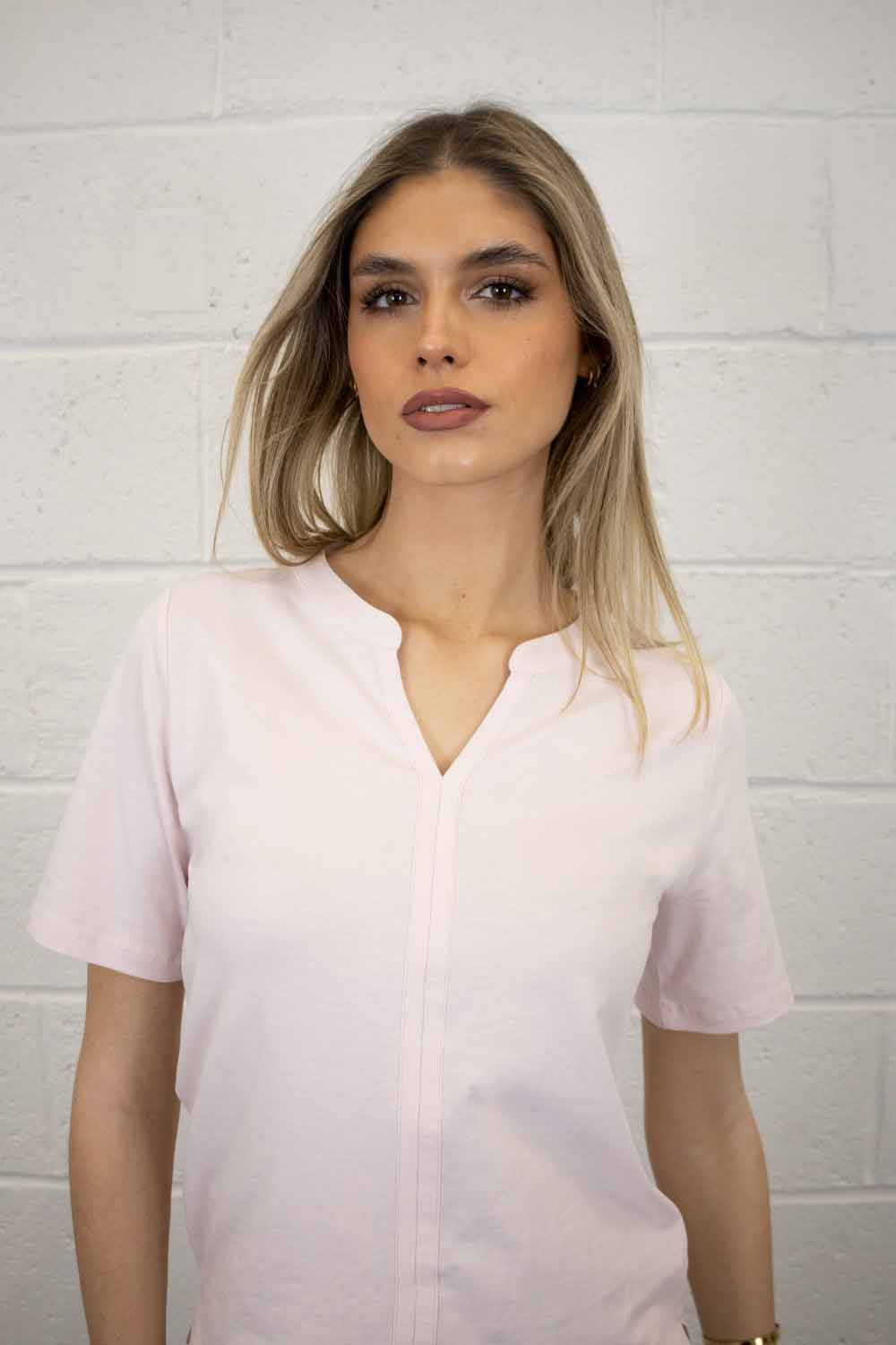 Bella Short Sleeve V Cotton Tee - No2moro
