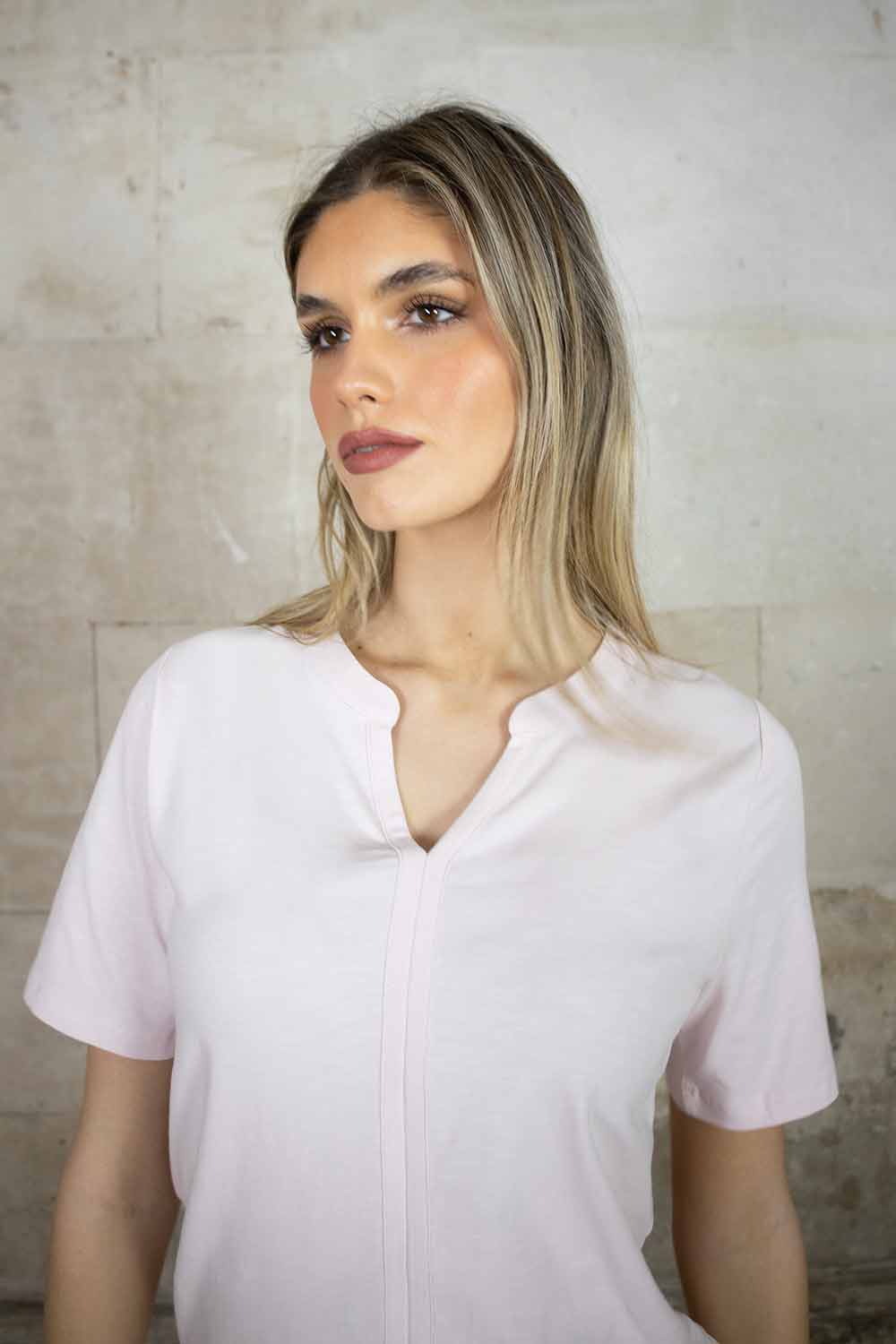 Bella Short Sleeve V Cotton Tee - No2moro