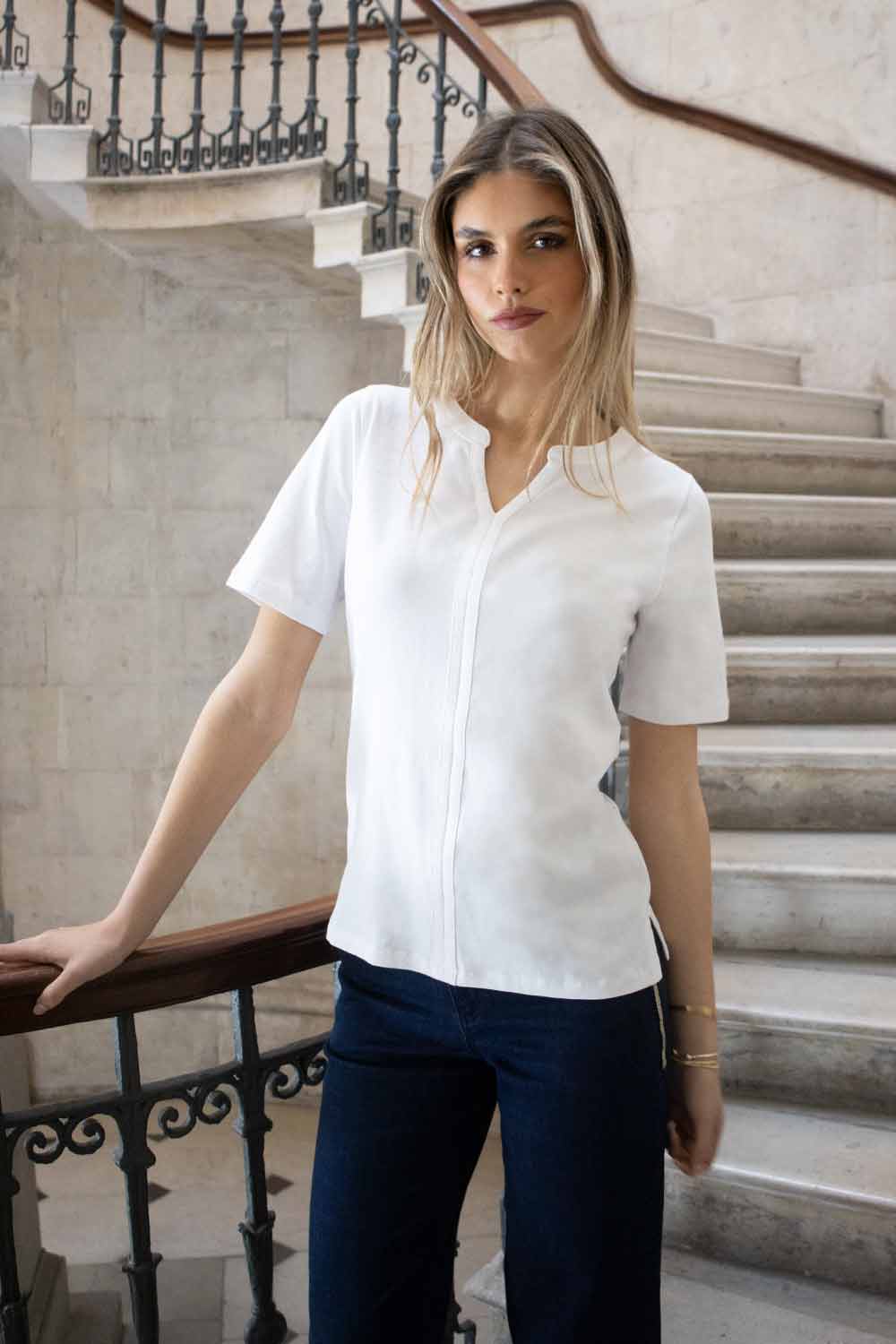 Bella Short Sleeve V Cotton Tee - No2moro