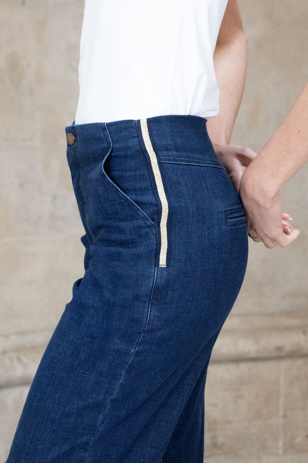 Dakota Wide Leg Jean - 26" Leg