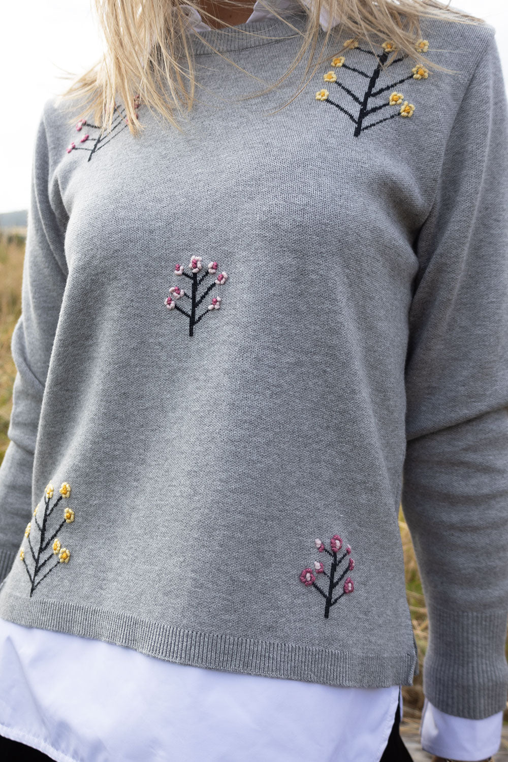 Pisa Embroidered Floral Knit - No2moro