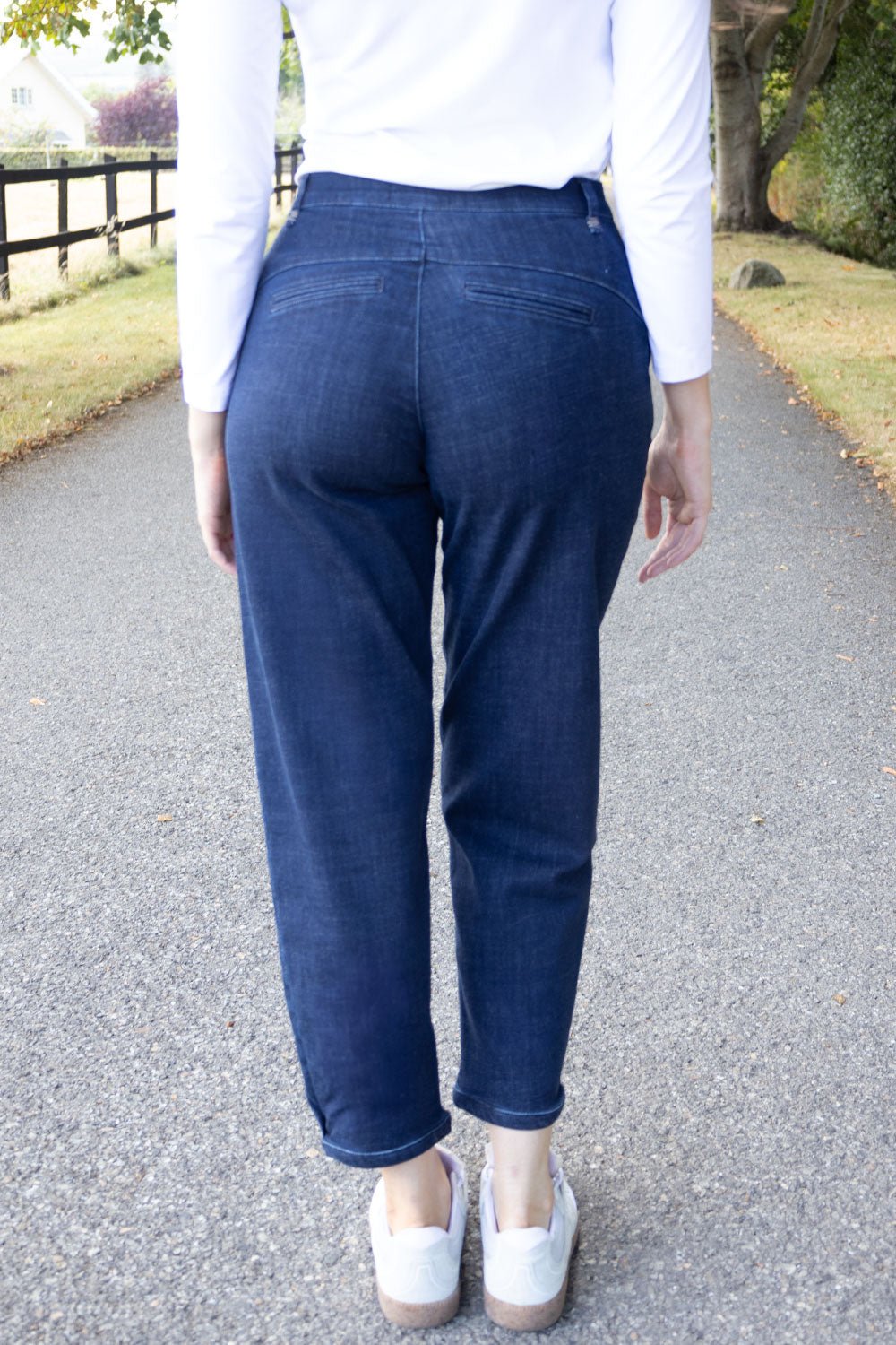 Rhea Barrel Leg Jean – 27” Leg - No2moro