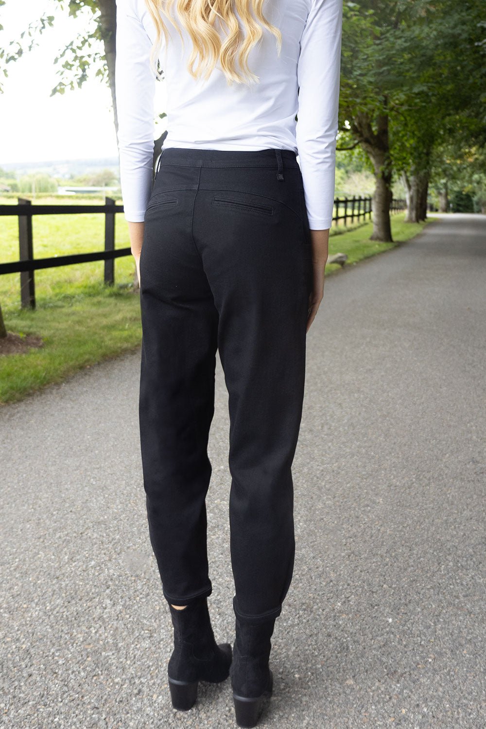 Rhea Barrel Leg Jean – 27” Leg - No2moro